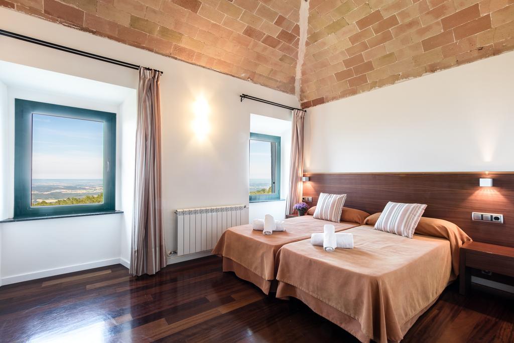 Hostatgeria Restaurant Els Angels Otel Madremanya Dış mekan fotoğraf