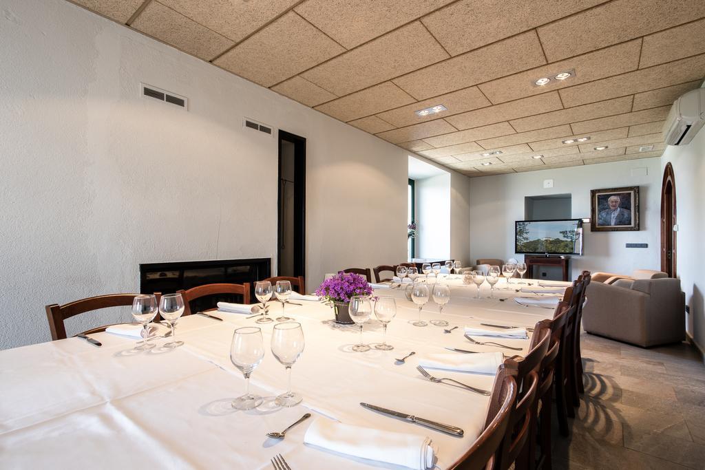 Hostatgeria Restaurant Els Angels Otel Madremanya Dış mekan fotoğraf